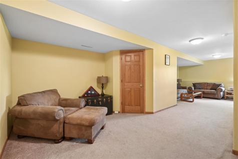 3020 SW Samuel Court Cedar Rapids IA 52404