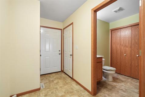 3020 SW Samuel Court Cedar Rapids IA 52404