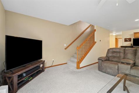 3020 SW Samuel Court Cedar Rapids IA 52404