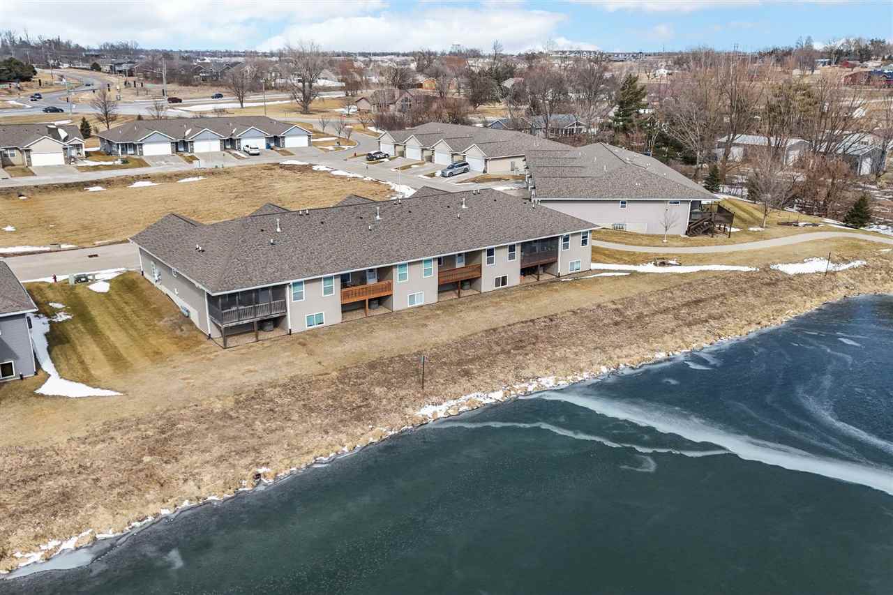 552 Meadow Oak Circle Fairfax IA 52228