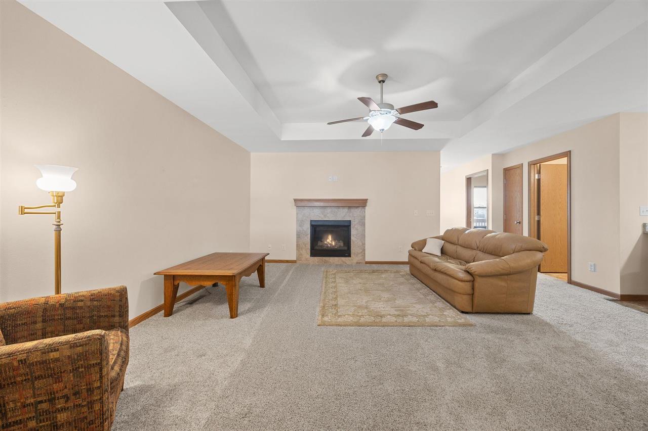 552 Meadow Oak Circle Fairfax IA 52228