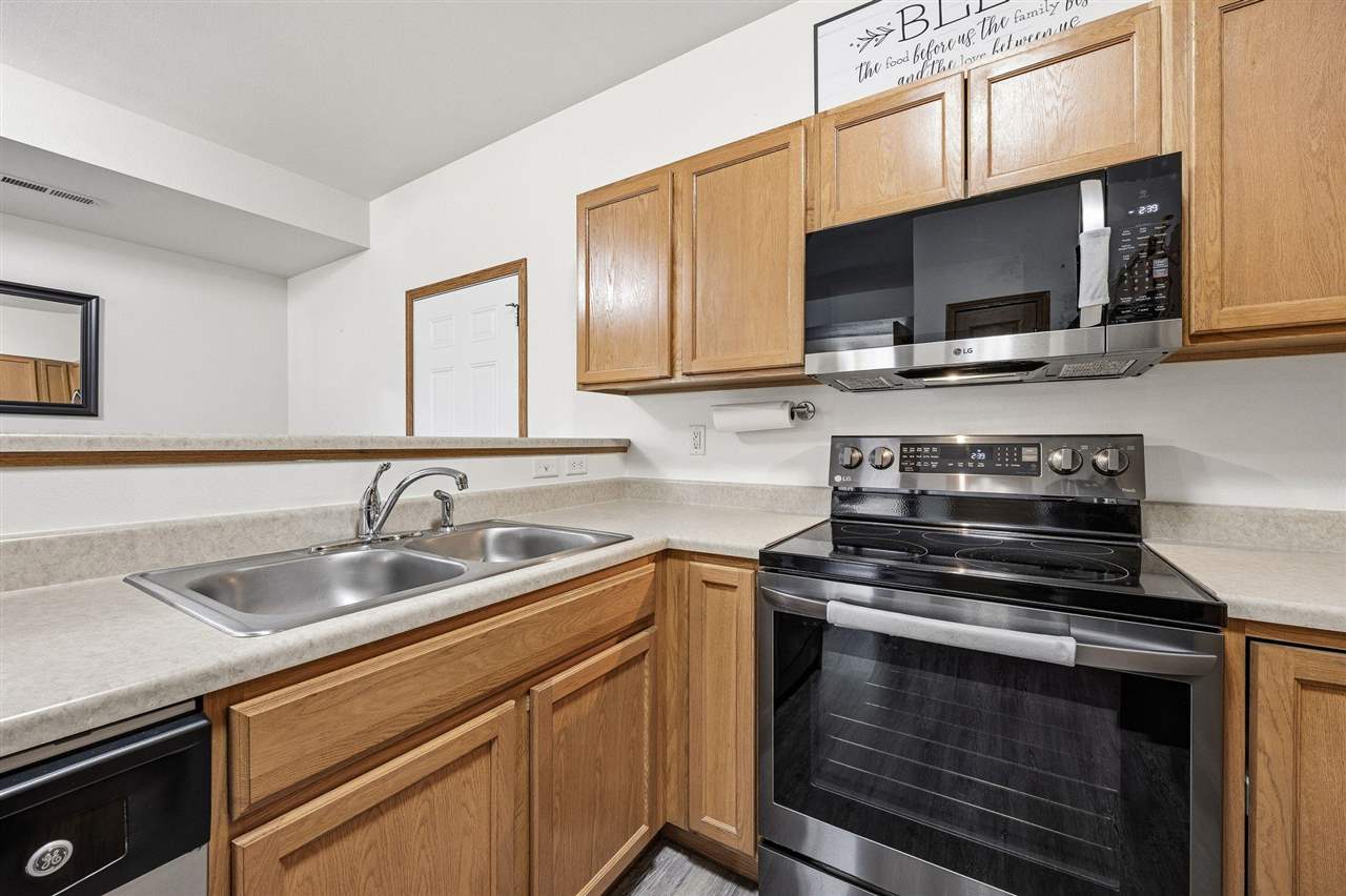 2628 Pinto Lane Iowa City IA 52240