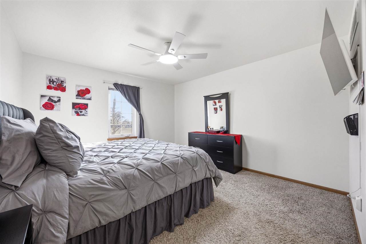 2628 Pinto Lane Iowa City IA 52240