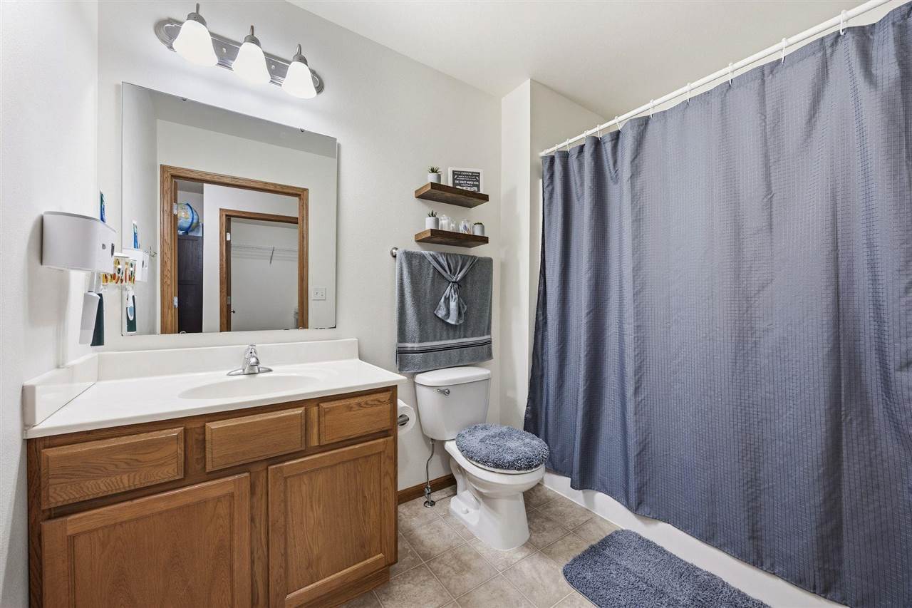 2628 Pinto Lane Iowa City IA 52240