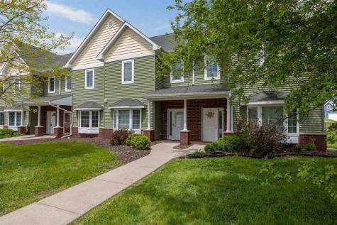 2628 Pinto Lane Iowa City IA 52240
