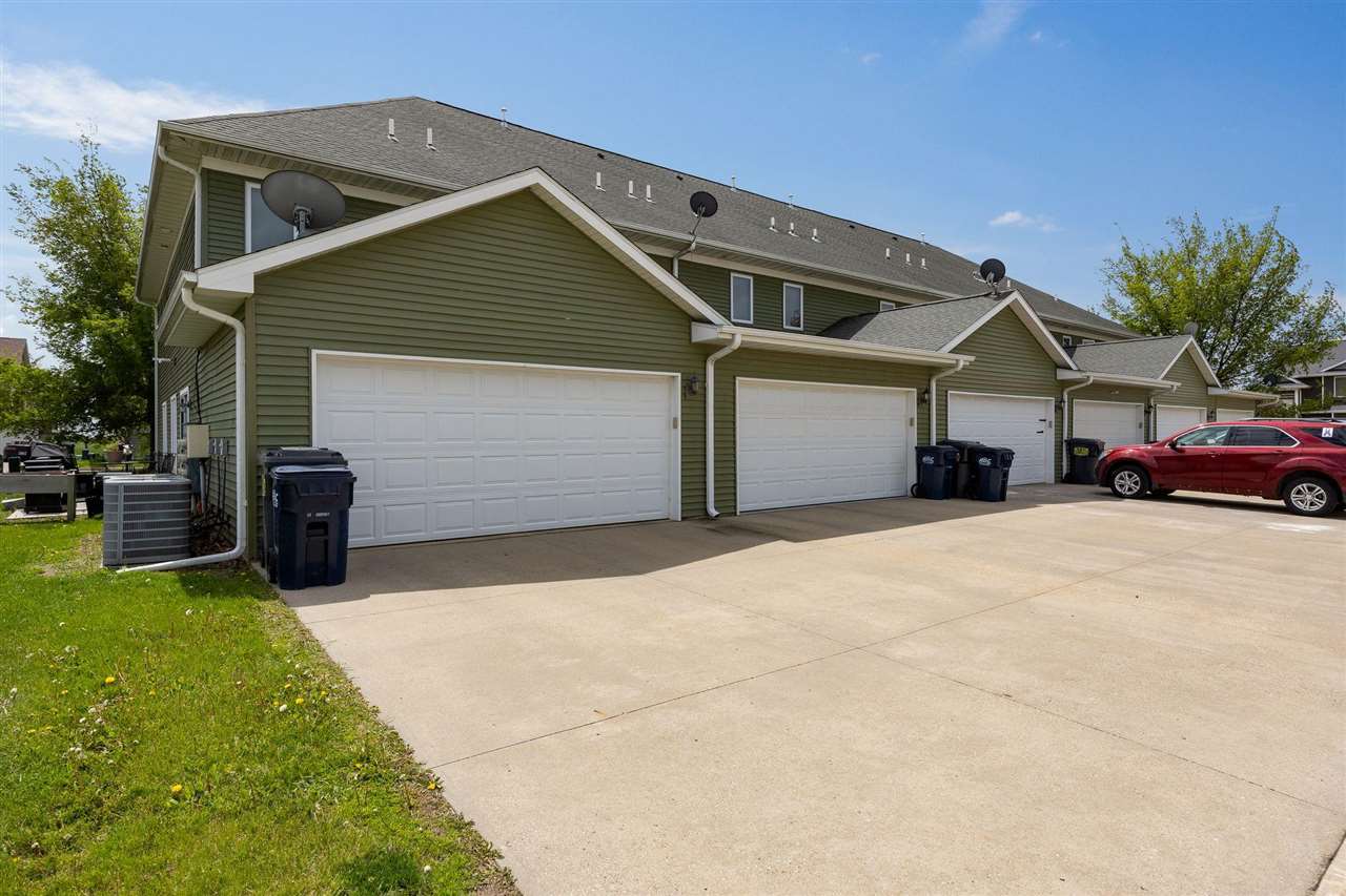 2628 Pinto Lane Iowa City IA 52240