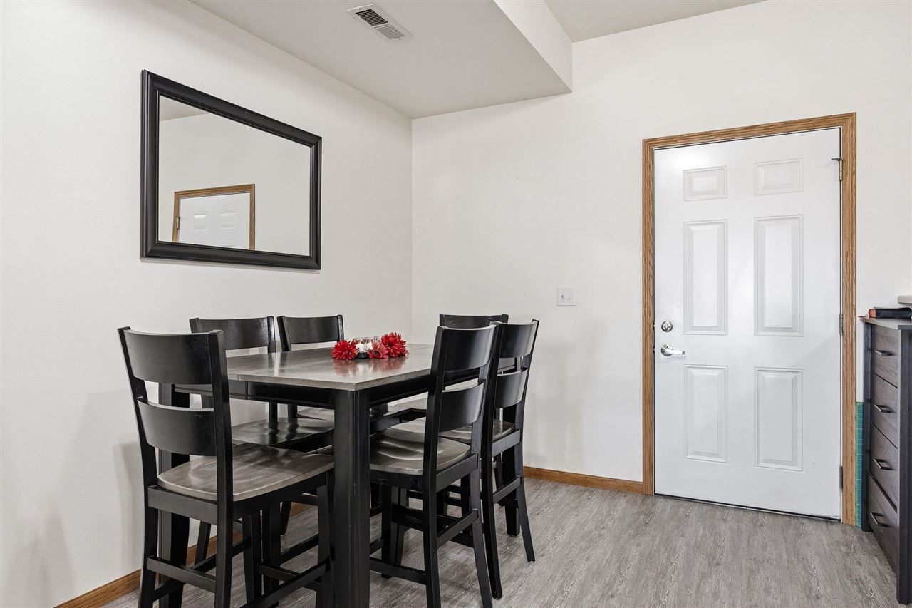 2628 Pinto Lane Iowa City IA 52240
