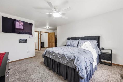 2628 Pinto Lane Iowa City IA 52240
