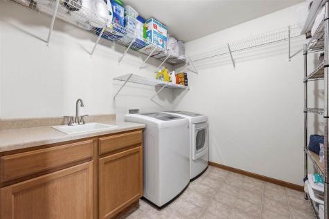 2628 Pinto Lane Iowa City IA 52240