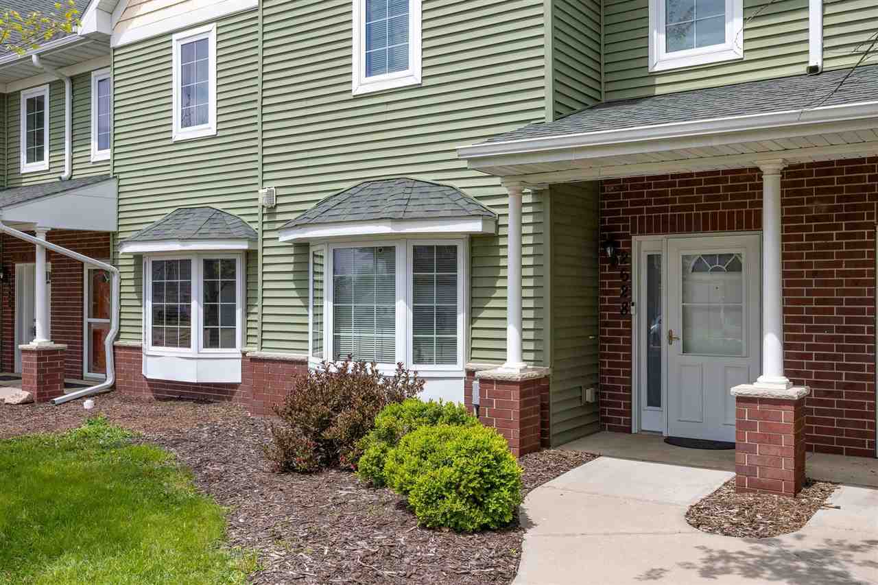2628 Pinto Lane Iowa City IA 52240