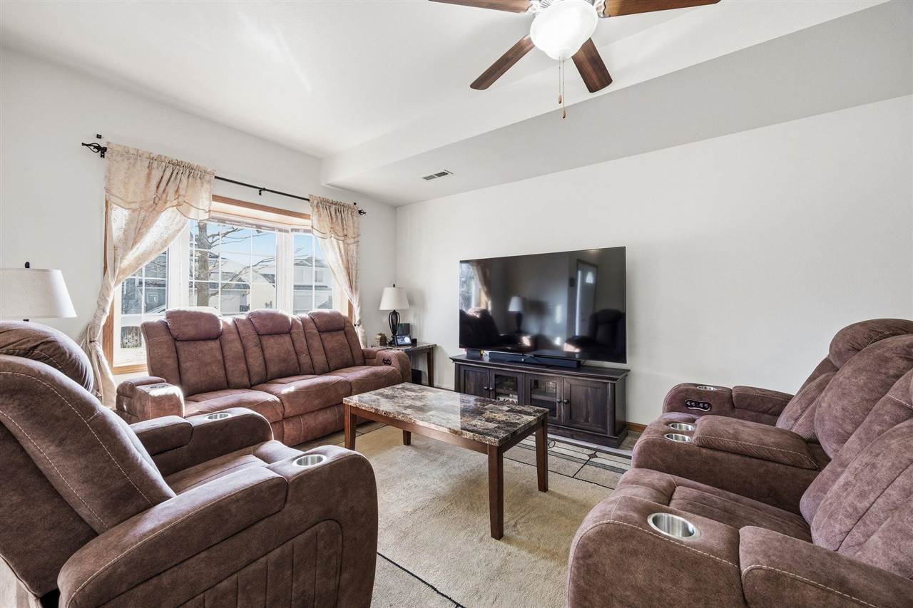 2628 Pinto Lane Iowa City IA 52240