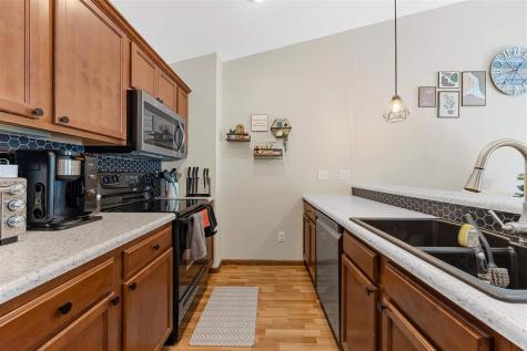 405 Duchess Drive Solon IA 52333