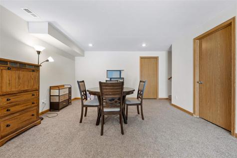 405 Duchess Drive Solon IA 52333