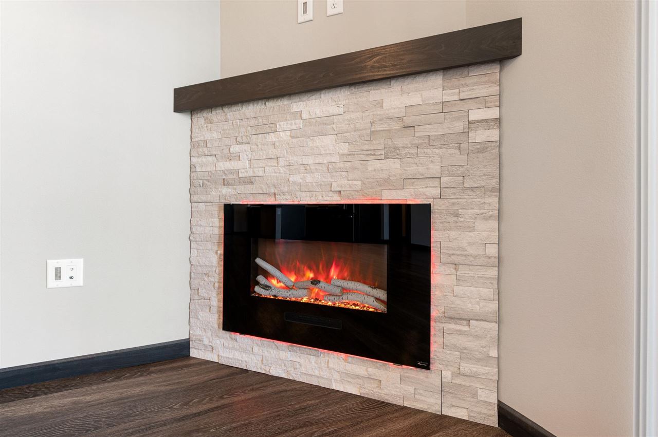 2877 Spring Rose Circle #304 Coralville IA 52241