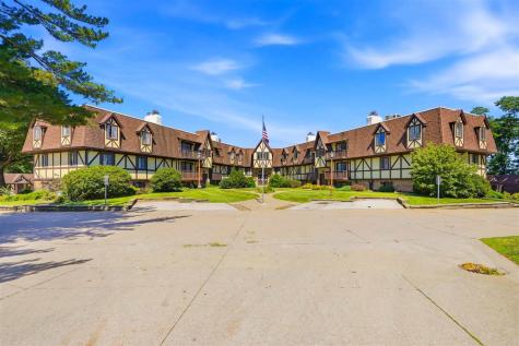 1512 1st Avenue Coralville IA 52241