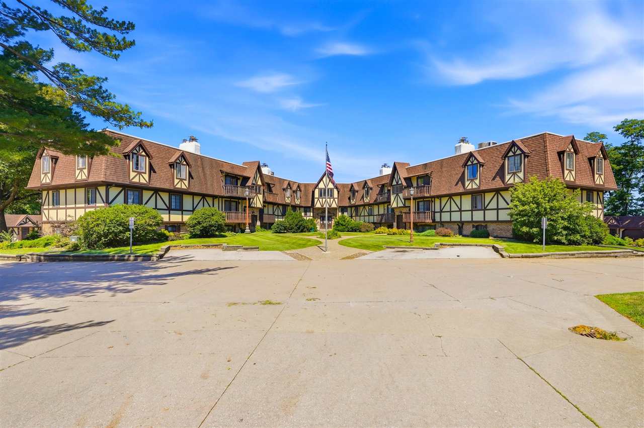 1512 1st Avenue Coralville IA 52241