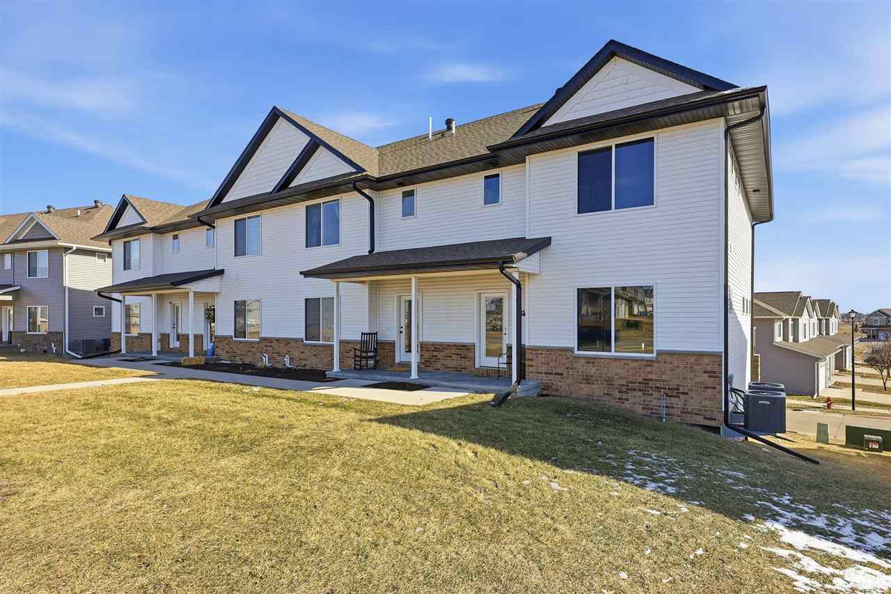 1158 Dahnovan North Liberty IA 52317