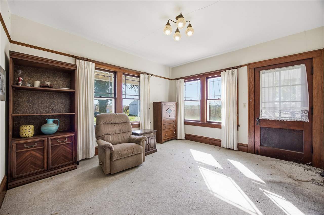 1981 White Oak Avenue Solon IA 52333