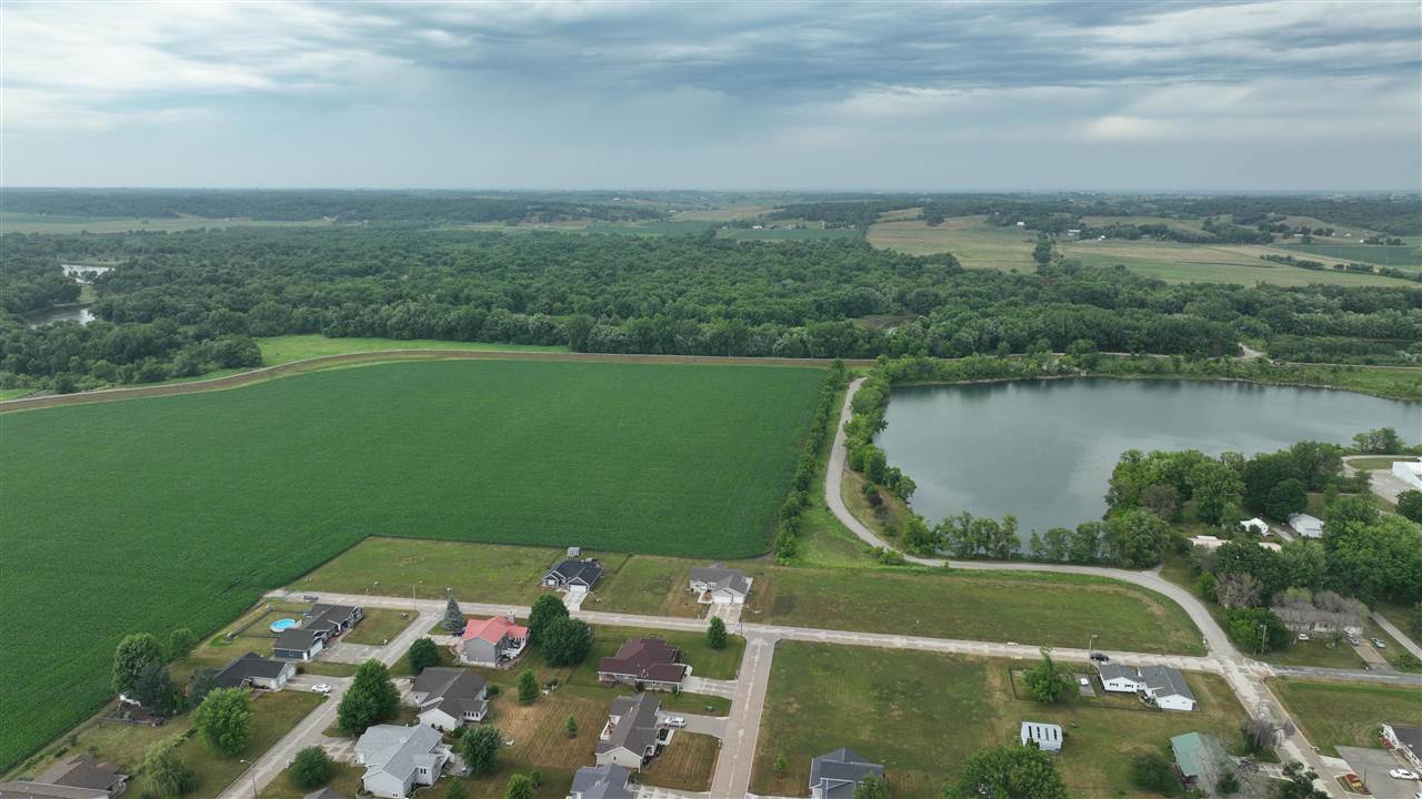 Lot Lot 5 Mrm 2nd Addn Garfield Street Marengo IA 52301