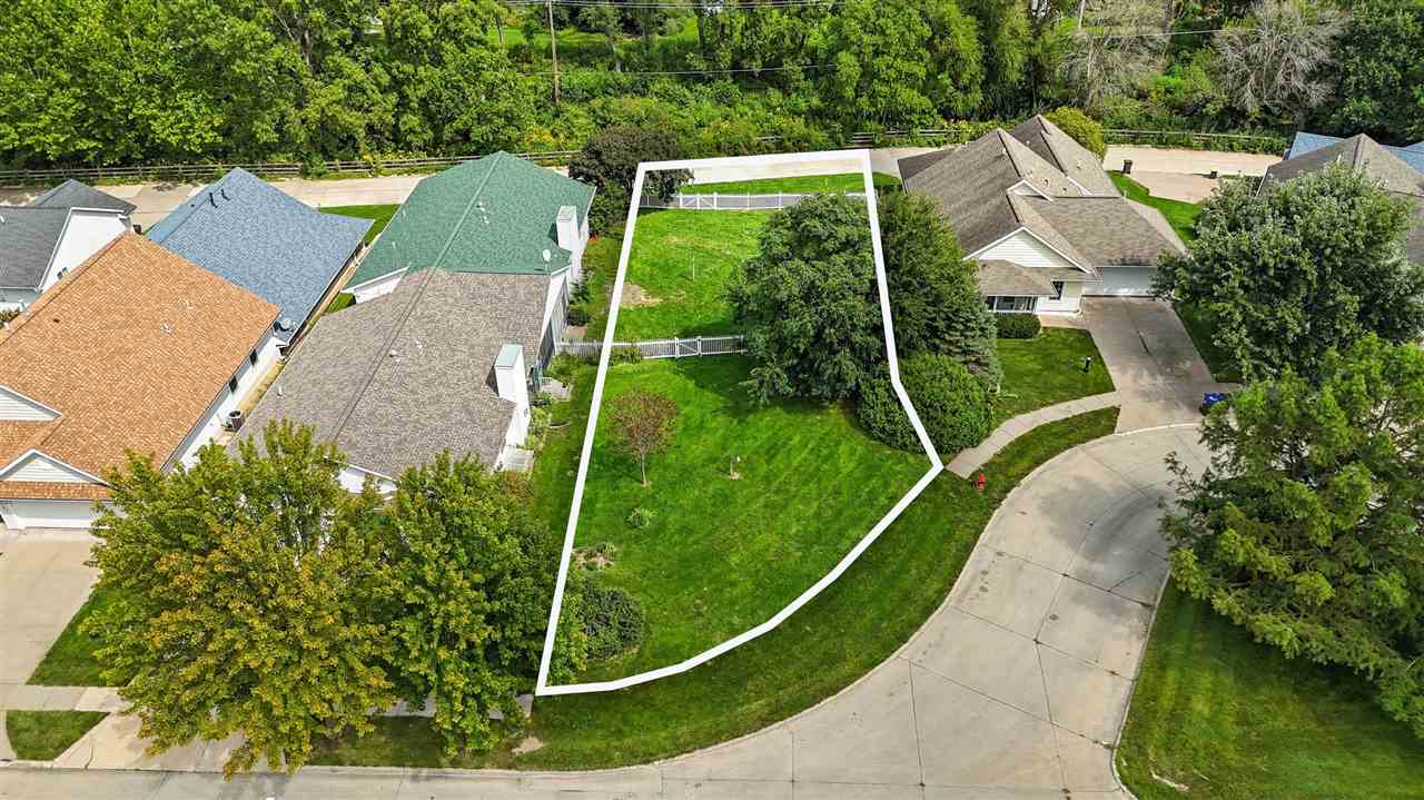 900 Longfellow Place Iowa City IA 52240