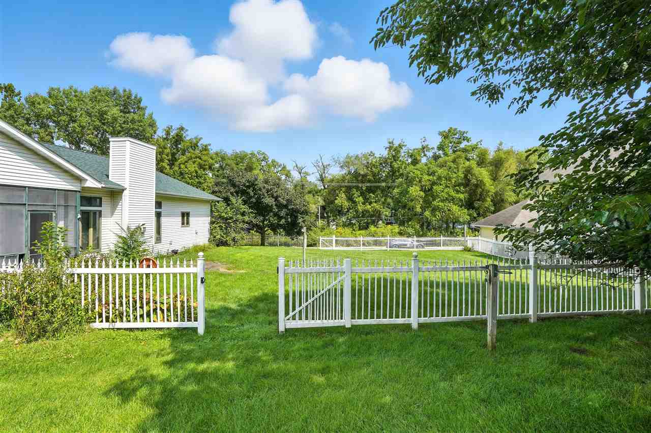 900 Longfellow Place Iowa City IA 52240