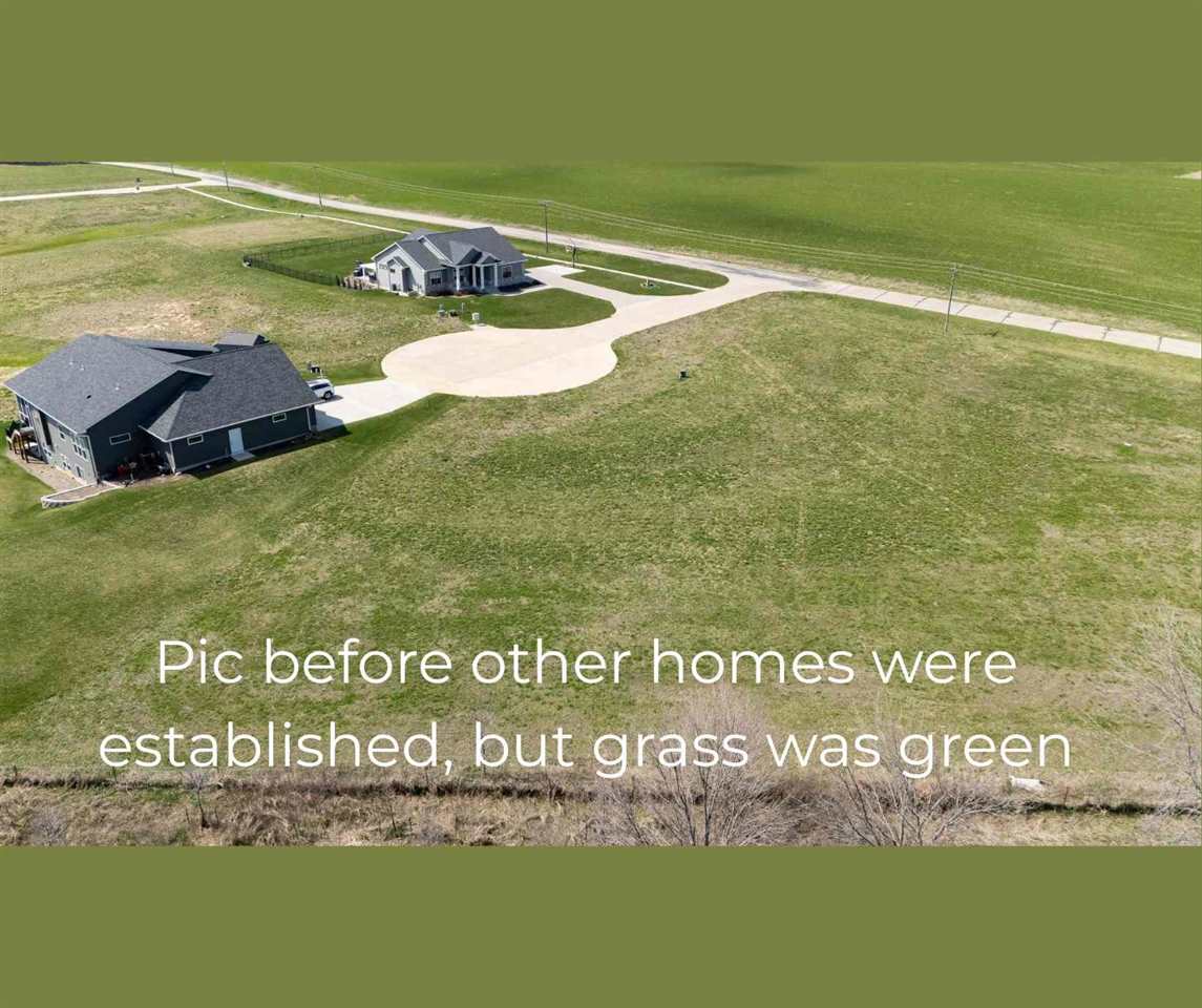 3804 Sierra Terrace SW Iowa City IA 52240