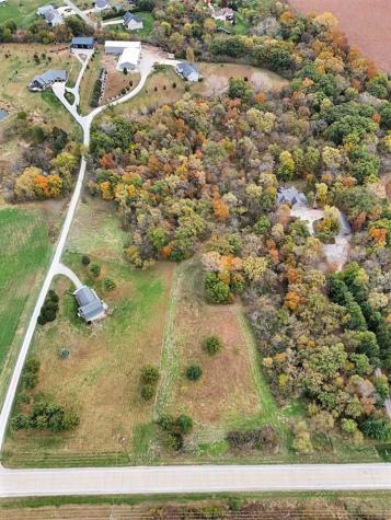 1436 Vine Avenue Riverside IA 52327