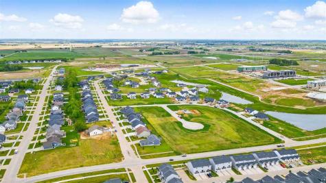 1820 Green Oak Court Tiffin IA 52340
