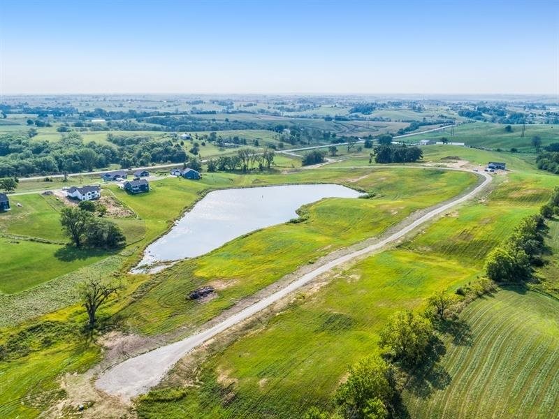 Lot 20 Fox Drive Williamsburg IA 52361