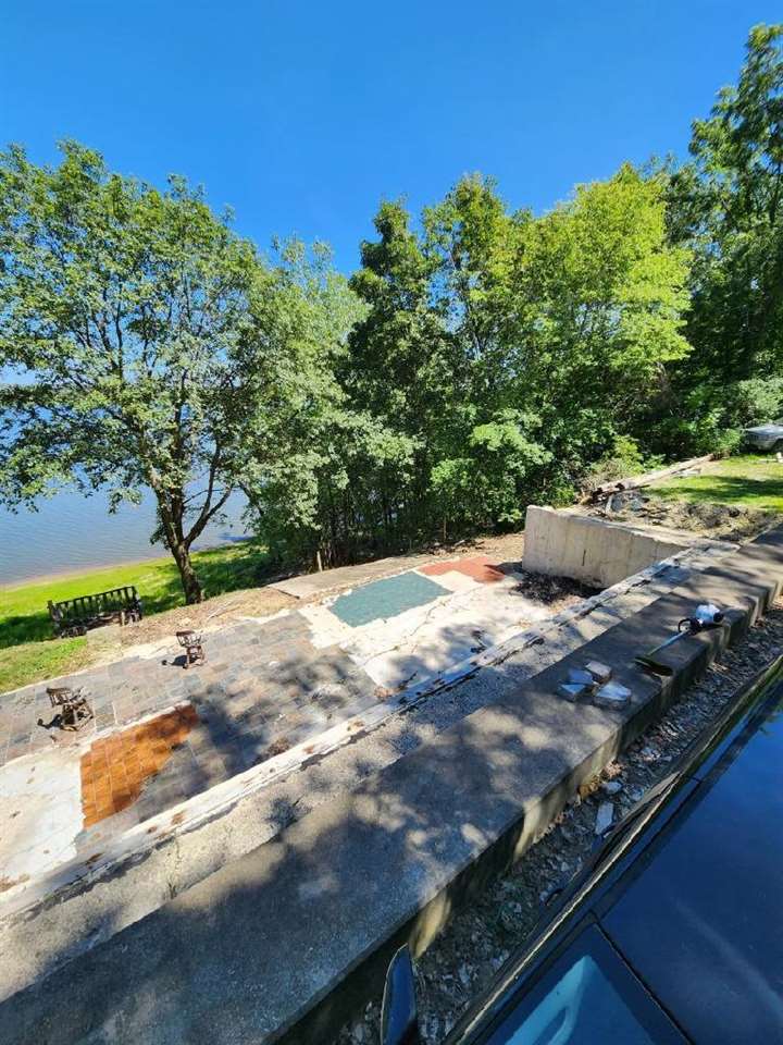8926 93rd Avenue Wapello IA 52653