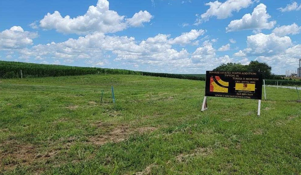 1 Lot Parkview Lane Tipton IA 52772