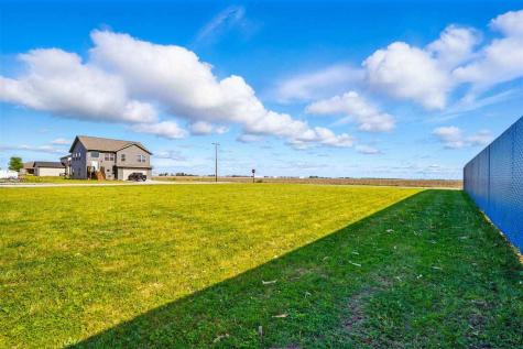 1017 & 1019 S 11th Avenue Washington IA 52327