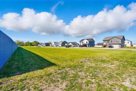 1017 & 1019 S 11th Avenue Washington IA 52327