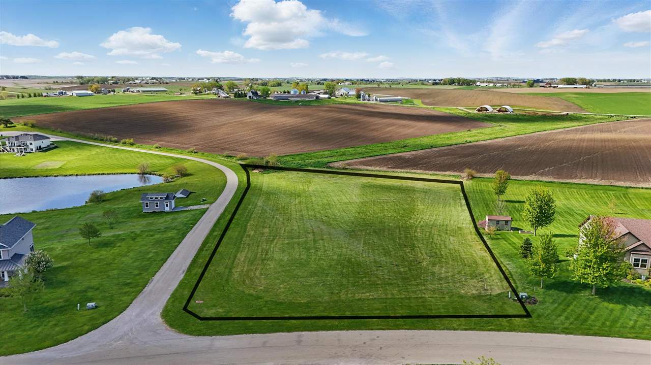 1122 Pelican Drive Kalona IA 52247