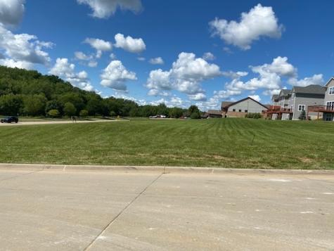 2 E Dovetail Place Coralville IA 52241