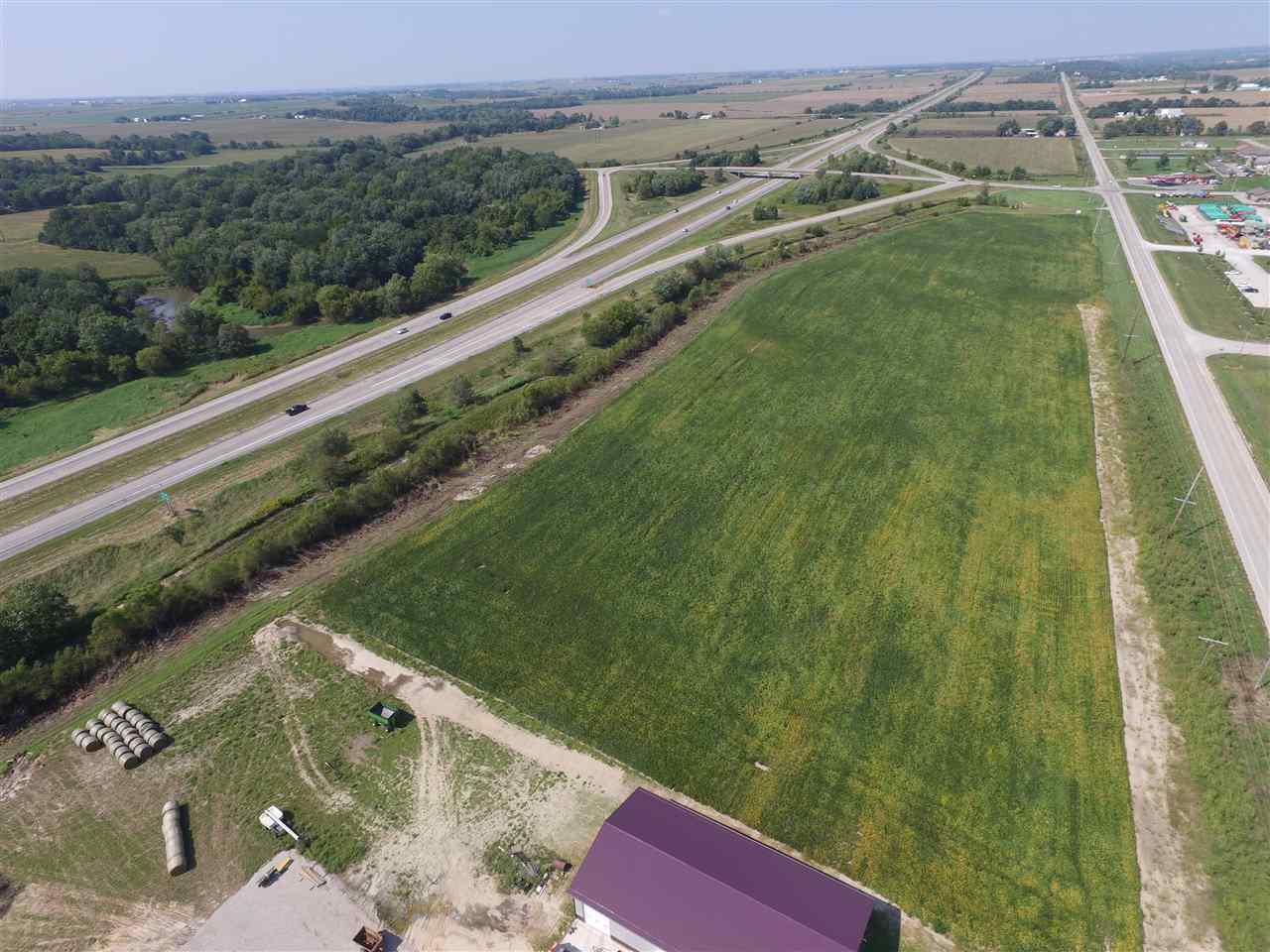 5231 Oak Crest Hill Road SE Hills IA 52235