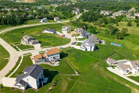 586 Auburn Ridge Road Coralville IA 52241