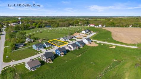 433 Galileo Drive Riverside IA 52327