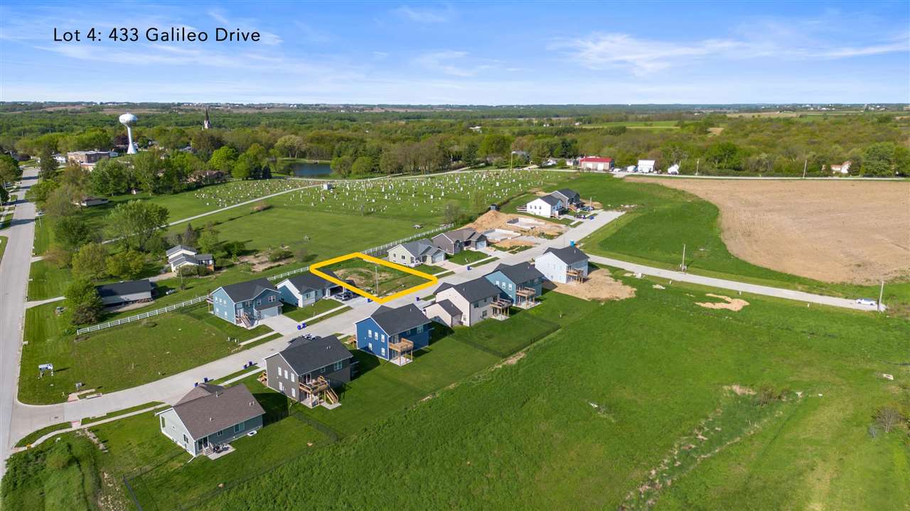 433 Galileo Drive Riverside IA 52327