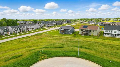817 Rock Ridge Court Tiffin IA 52340