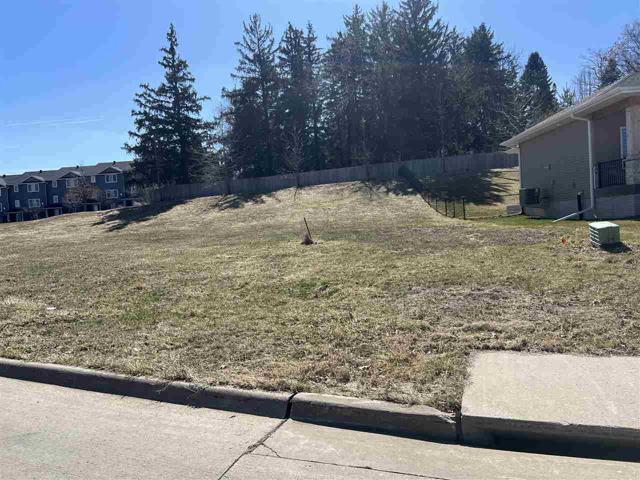 851 Silver Lane Iowa City IA 52245