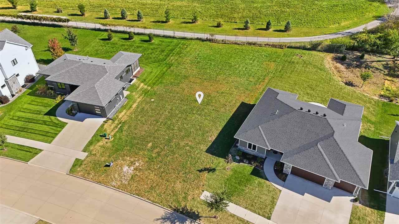 1332 Tamarack Trail Iowa City IA 52245