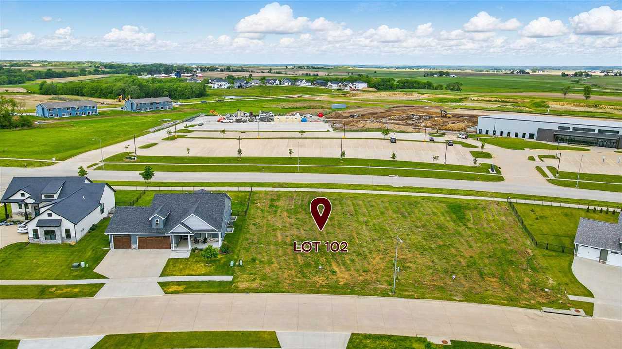 1815 Green Oak Court Tiffin IA 52340