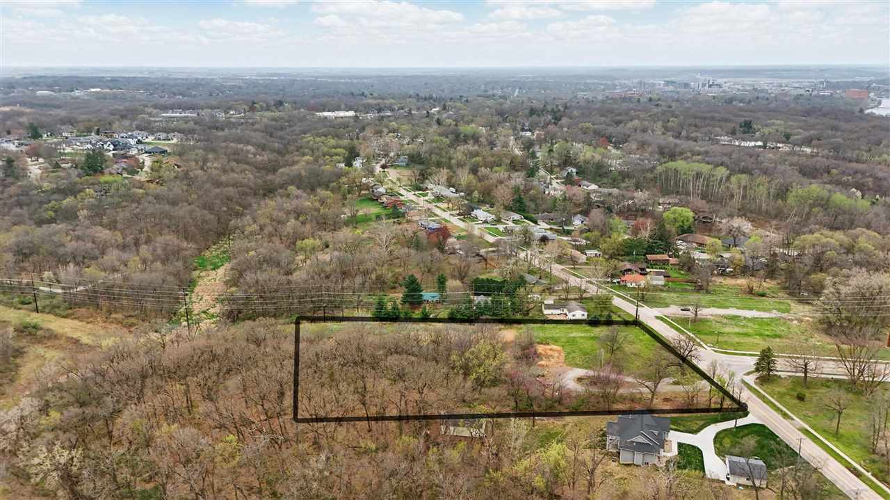 1806 Prairie Du Chien Road Iowa City IA 52245