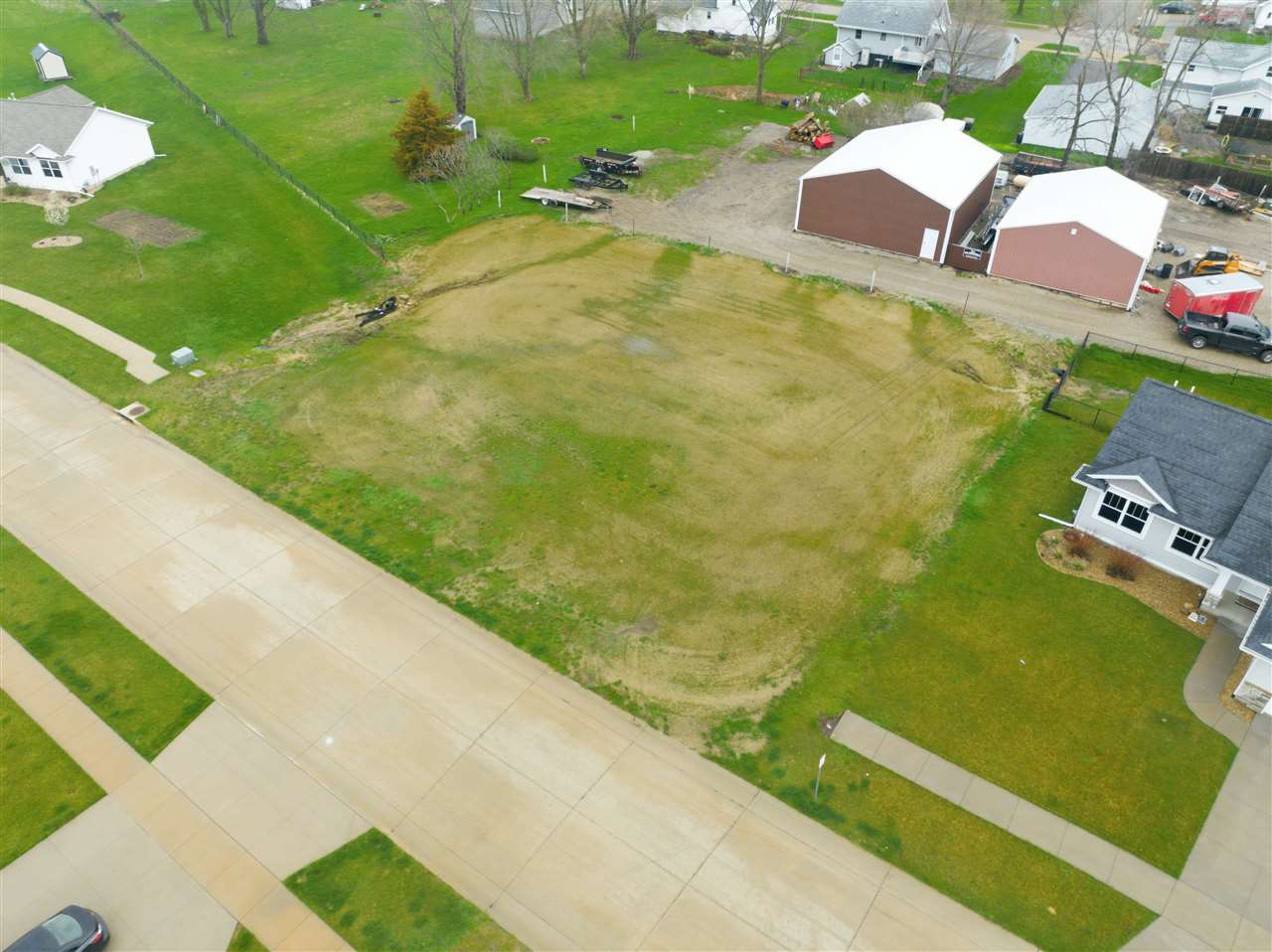 708 Pointer Circle Center Point IA 52213