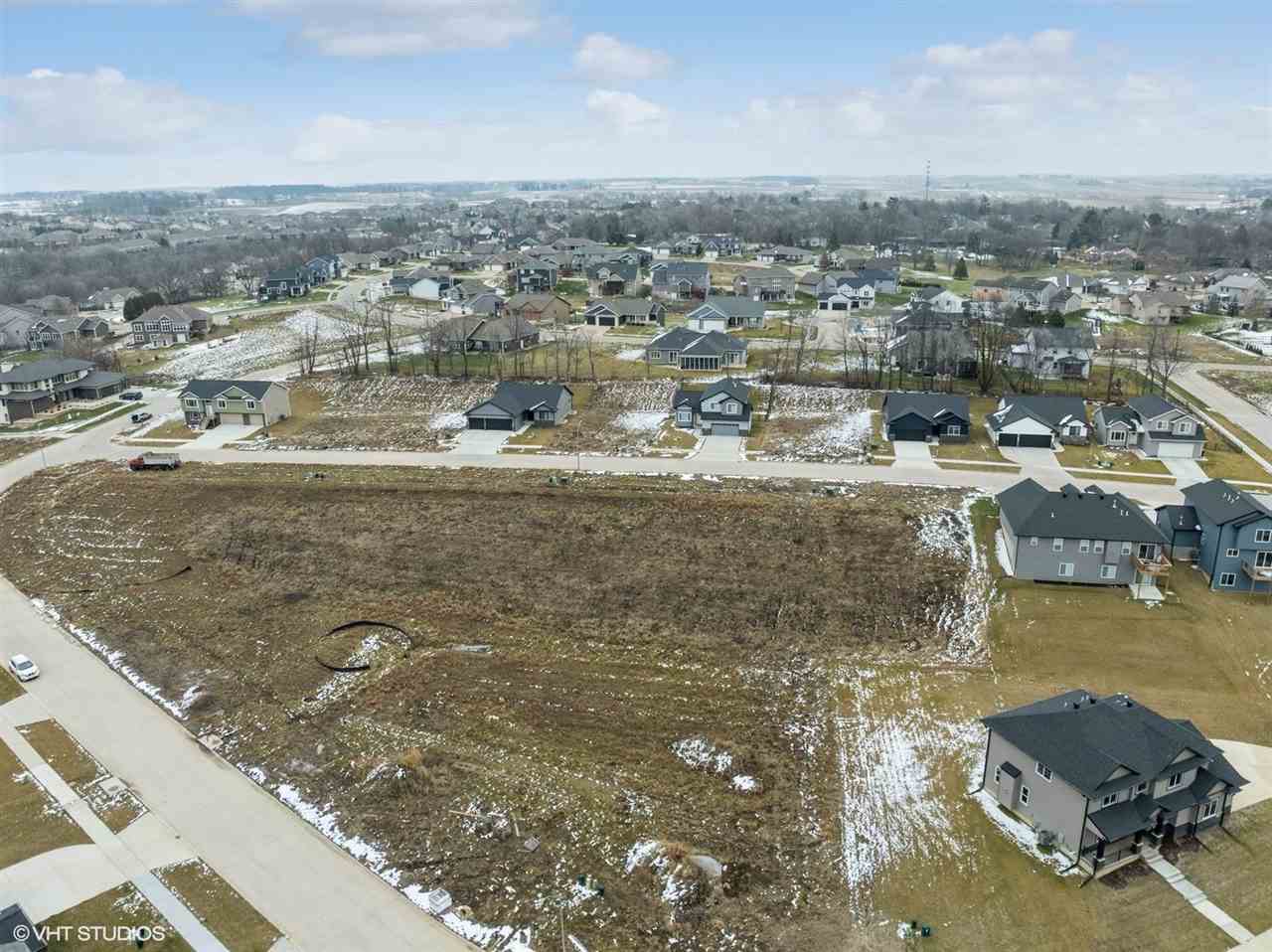 3996 Winnsboro Drive Iowa City IA 52245
