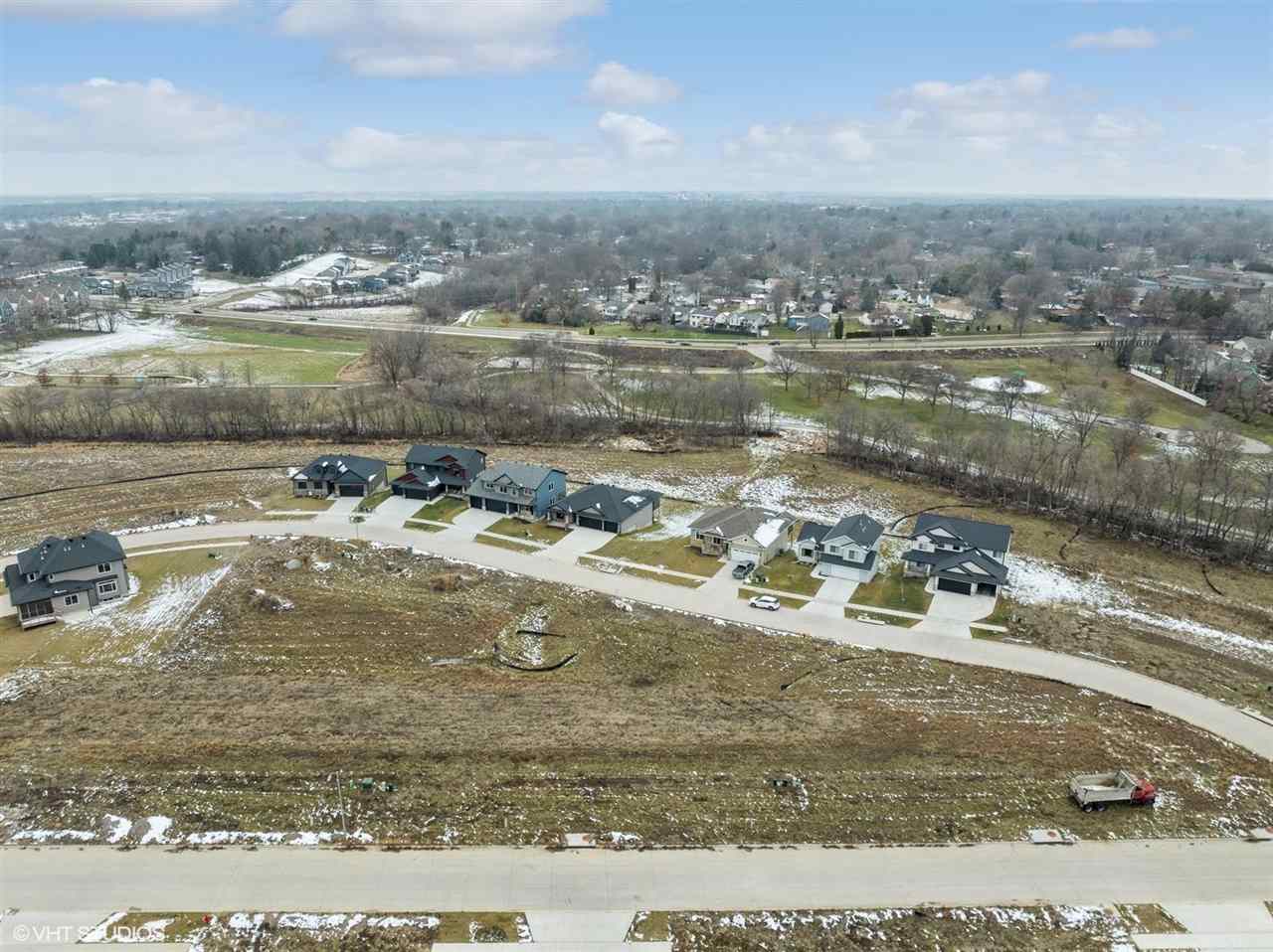 3996 Winnsboro Drive Iowa City IA 52245