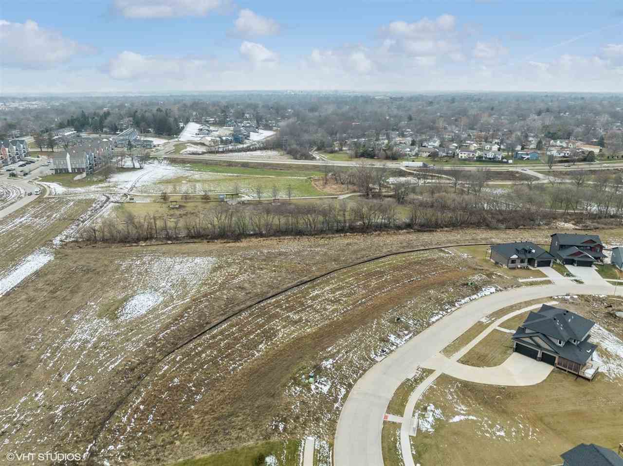 3996 Winnsboro Drive Iowa City IA 52245