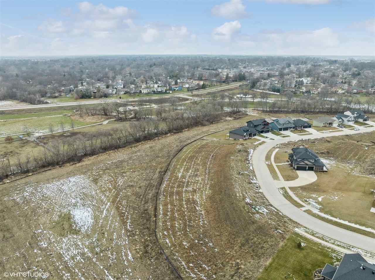 3996 Winnsboro Drive Iowa City IA 52245