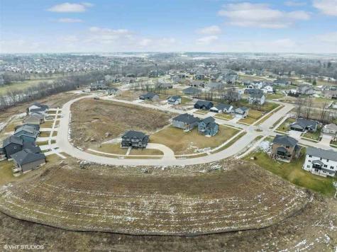 3996 Winnsboro Drive Iowa City IA 52245